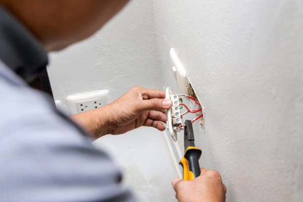 Best Commercial Electrician Services  in Heritage Hills, NY